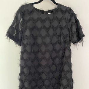 BLACK TEXTURED SHIFT DRESS